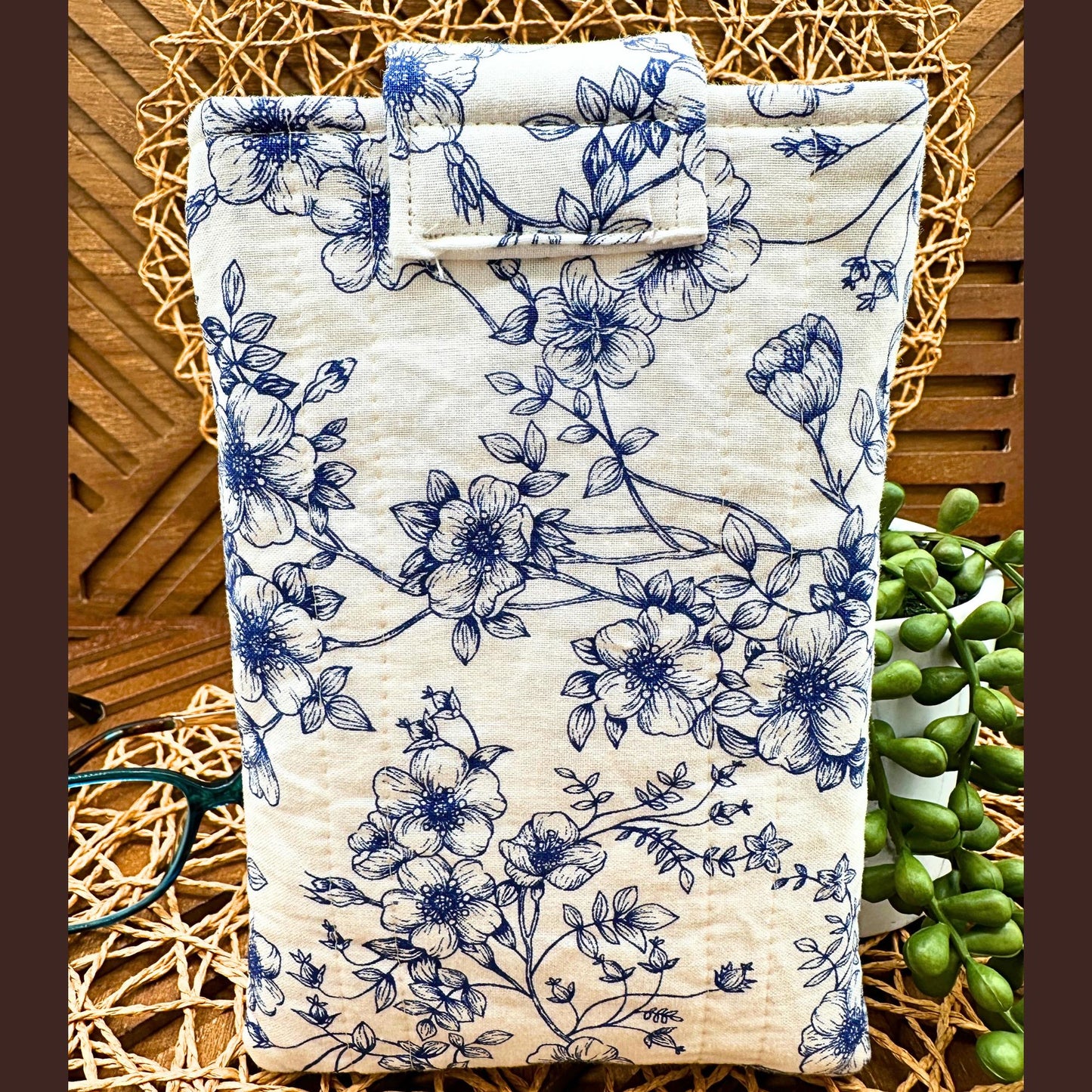 Kindle Basic 10th Generation Sleeve - Elegant Blue Floral Print Tablet Case - Multi-Functional Pouch for Kindle & More