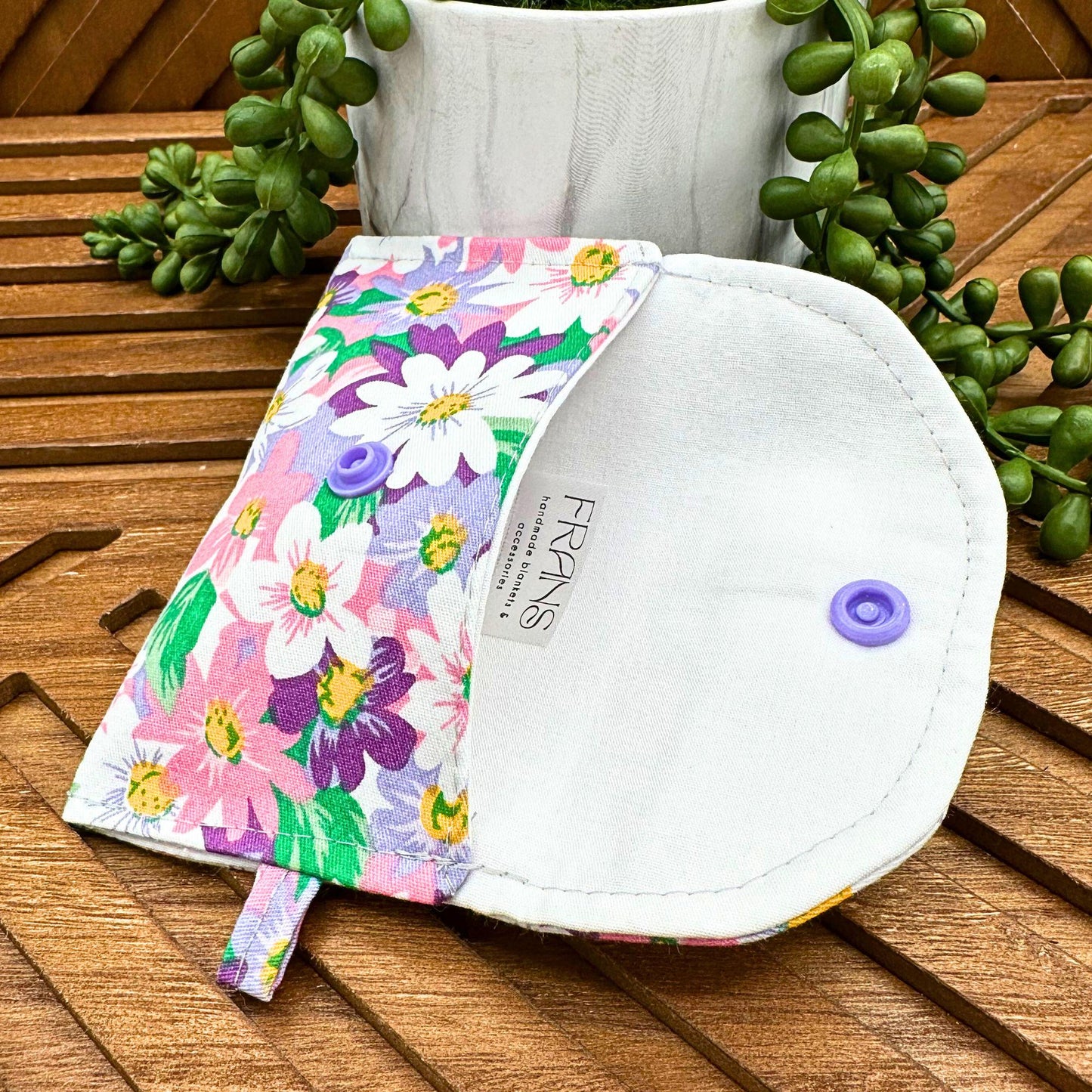 Chic Floral Makeup Bag Set: All-in-One Organizer for Beauty, Tech and More