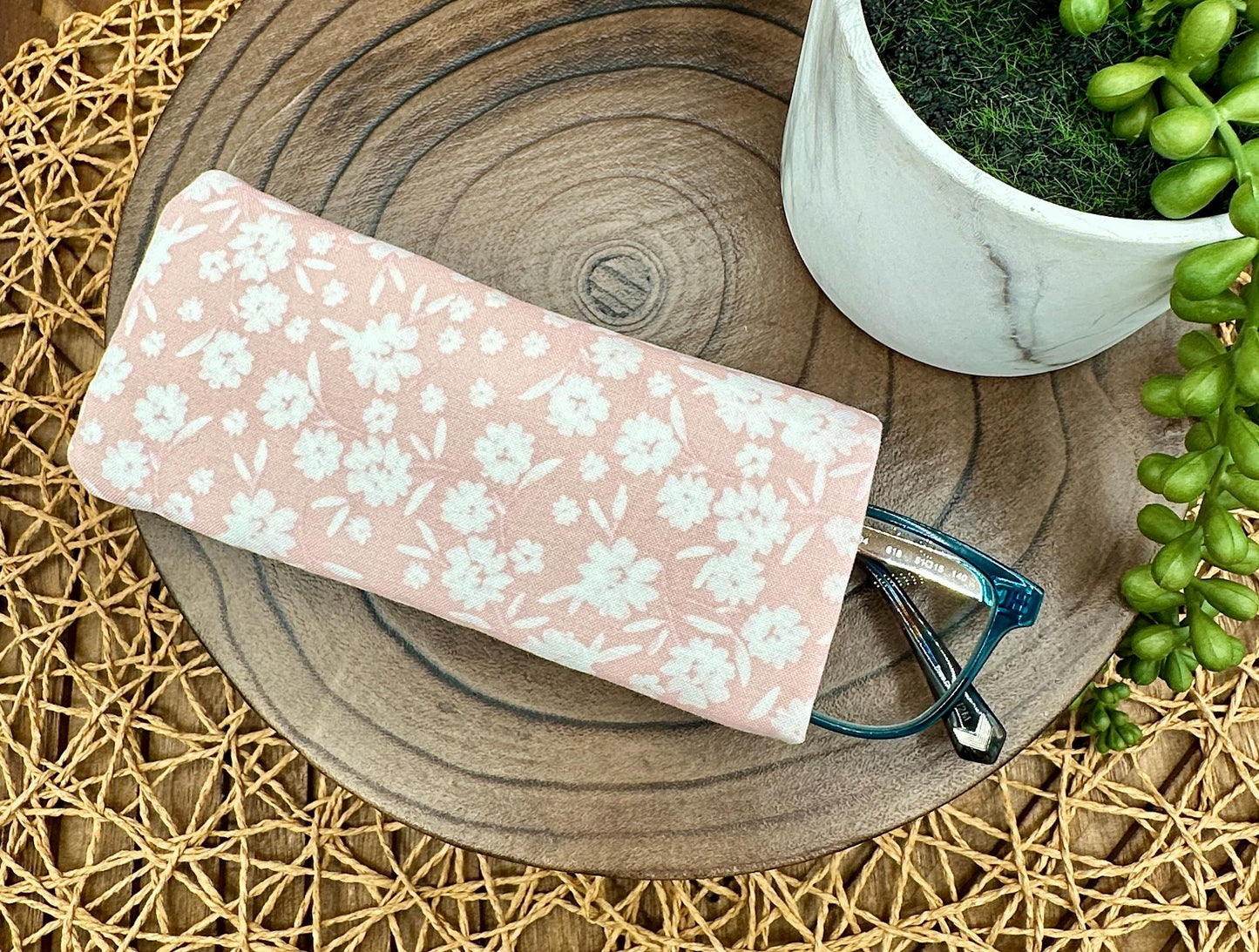 Kindle Basic 11th Generation Sleeve & Eyeglass Case Set โ Elegant Soft Coral and Cream Flower Fabric, padded foam protection