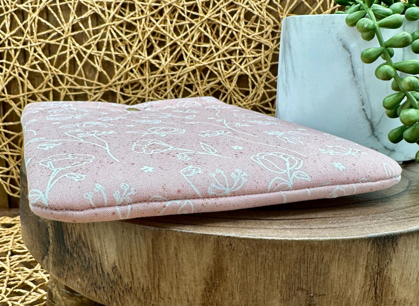 Kindle Basic 11th Generation Sleeve & Glasses Case β Romantic Pink Floral Design, Soft and Foam Padded Protection