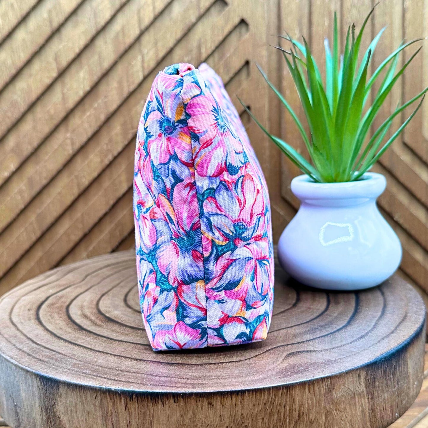 Chic Pink and Purple Floral Makeup Bag - Perfect for Cosmetics & More