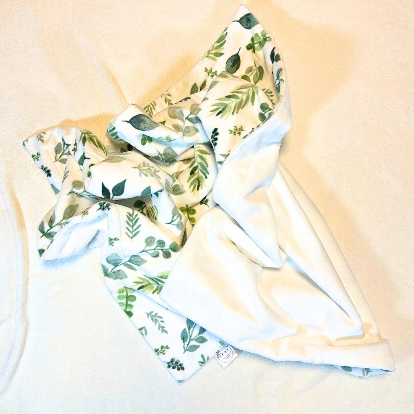 Cozy Botanical Baby Blanket - Luxe Softness for Crib and On-the-Go, Ideal for Stroller & Travel, great for Snuggling and Tummy Time