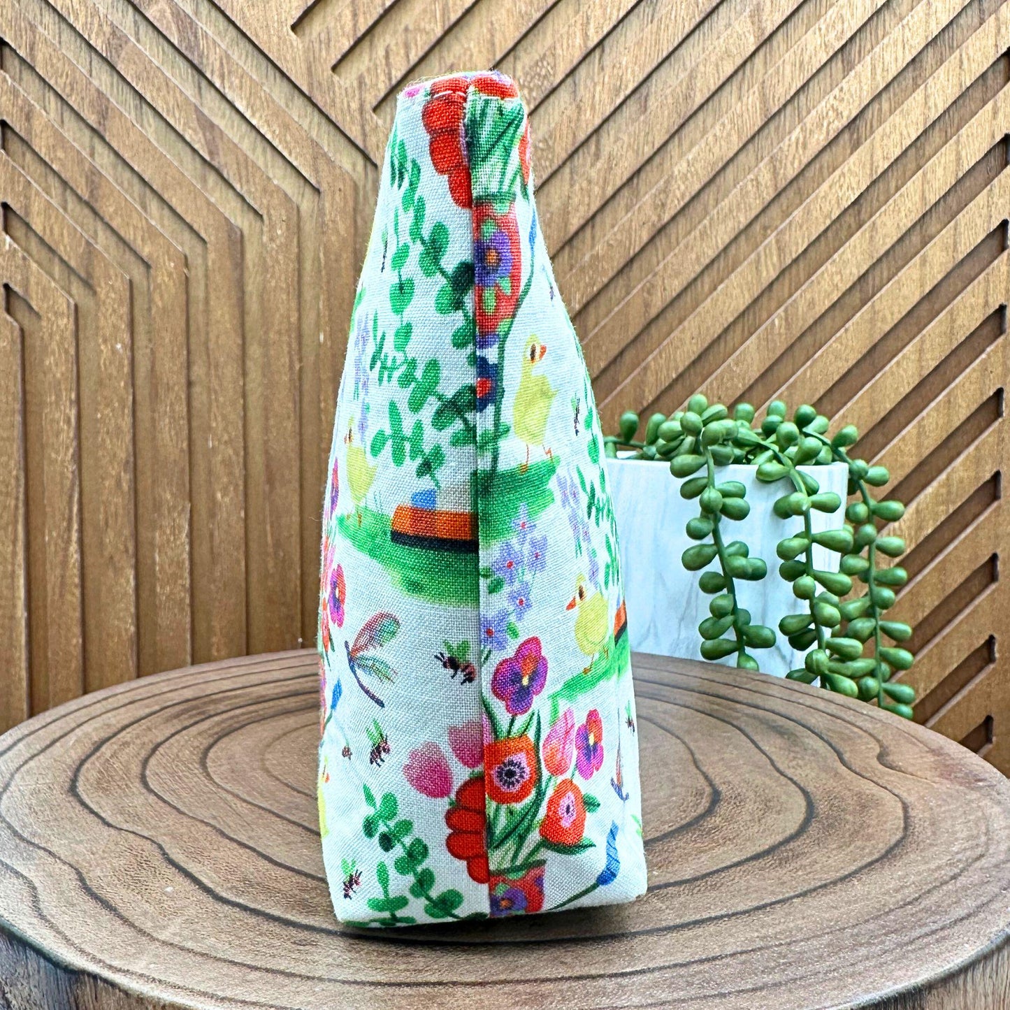Charming Farmyard Travel Makeup Bag - Luxe Organizer and Cosmetics Pouch