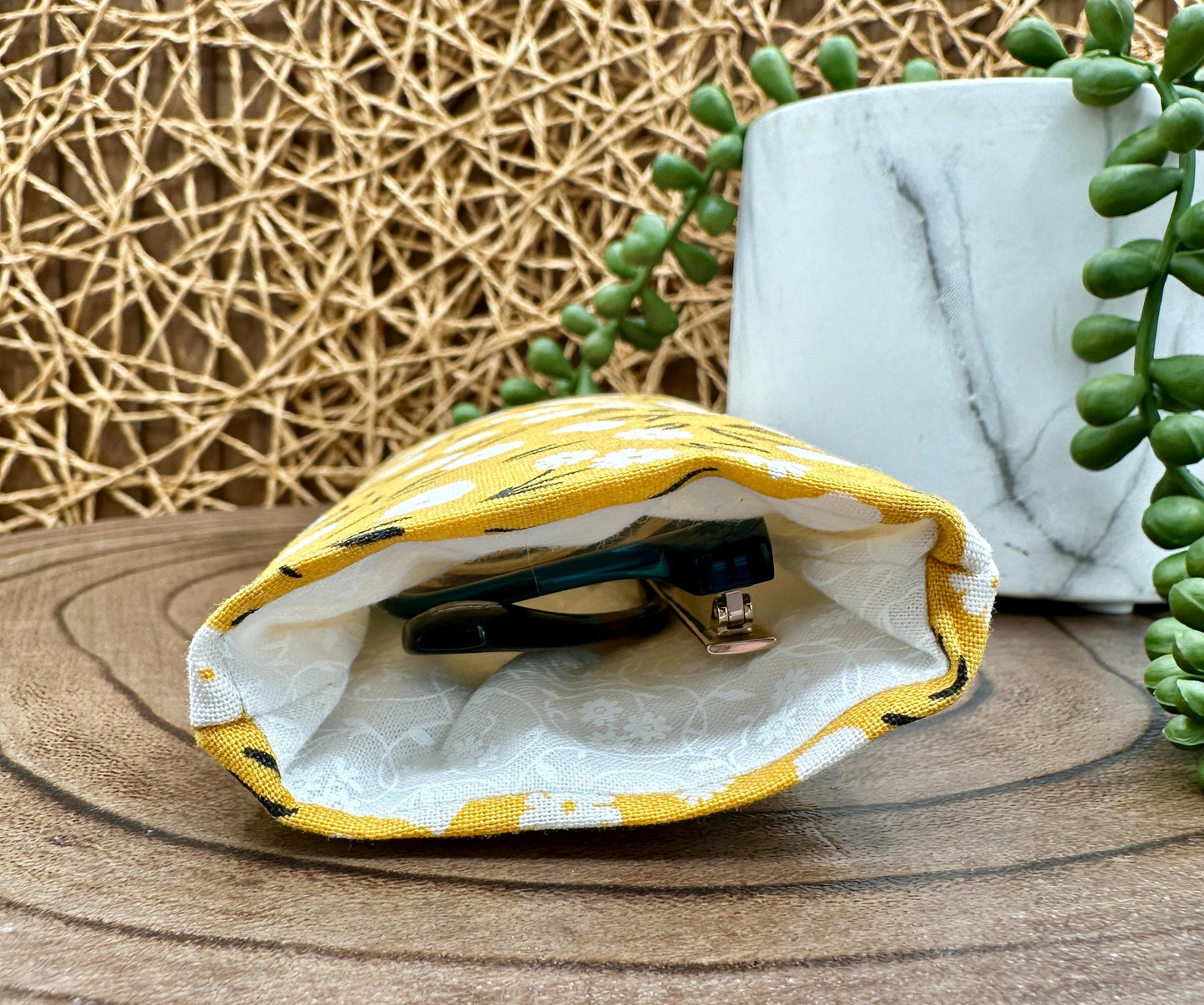 Kindle Basic 11th Generation Sleeve & Eyeglass Case Set β Sunny Yellow with White Floral Charm, foam padded protection