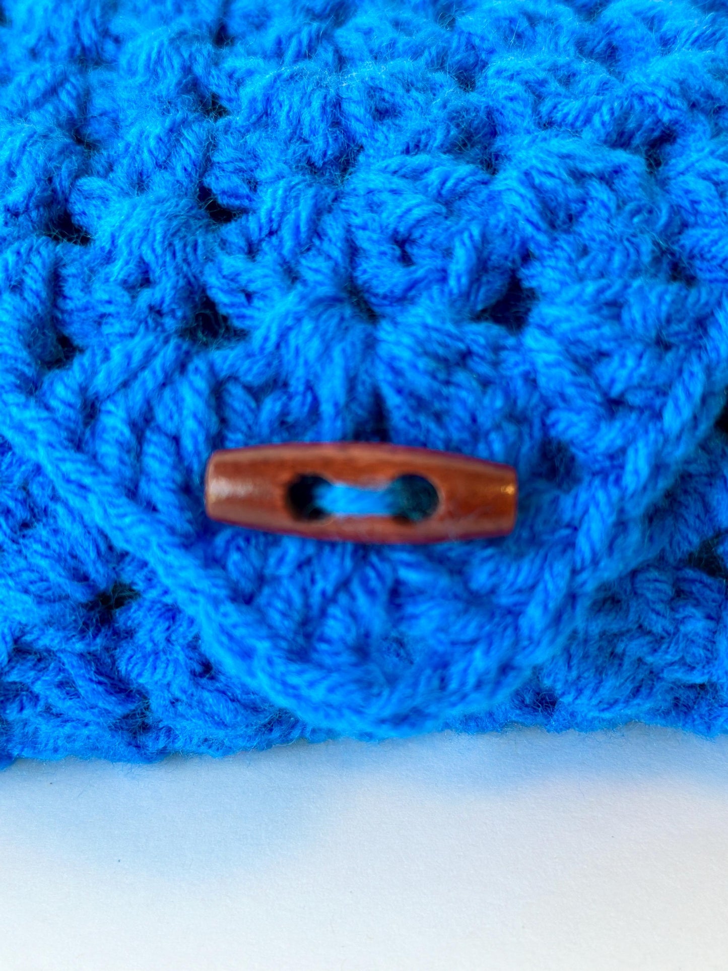 Blue Crocheted Book Sleeve β Envelope Style Cozy for Kindle Paperwhite and or Paperback, Soft Textured Crochet Book Cover, Gift for Readers