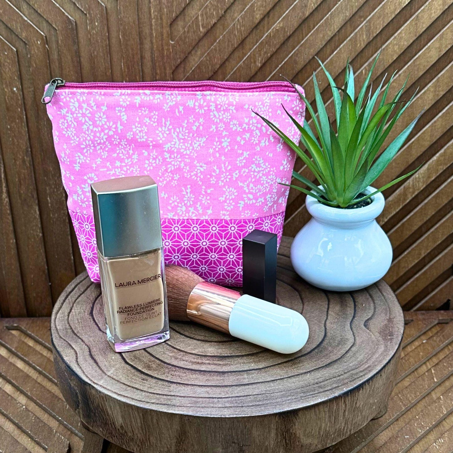 Chic Boho Pink Scrappy Makeup Bag - Perfect for Accessories and Cosmetics