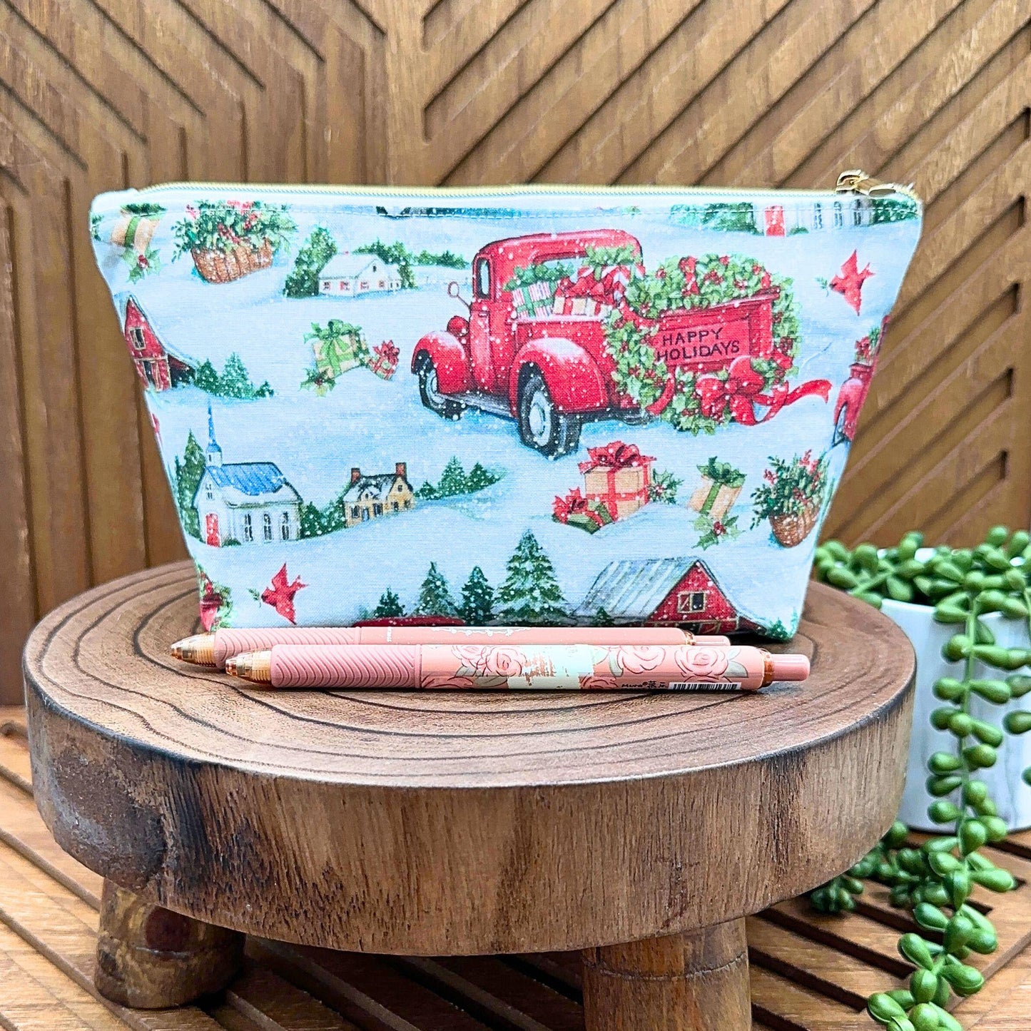 Vintage Farm Truck Holiday Makeup Bag - Chic Red Storage Bag for Travel and Everyday Use