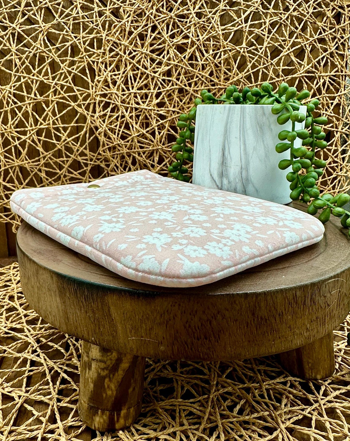 Kindle Basic 11th Generation Sleeve & Eyeglass Case Set โ Elegant Soft Coral and Cream Flower Fabric, padded foam protection