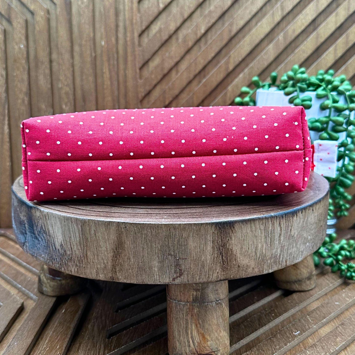 Stylish Red Polka Dot Travel Makeup Bag: Ideal for Cosmetics, Gadgets, and Essentials"