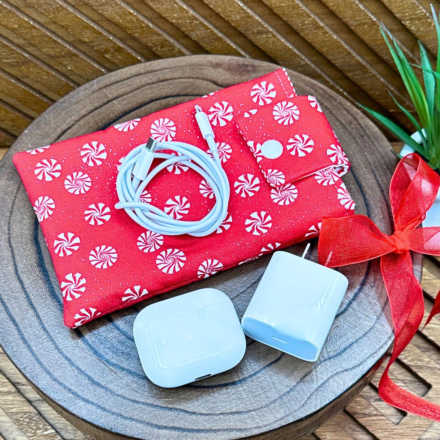 Charming Christmas Kindle Cases – Unique Sleeves for Tablets & E-Readers, electronic device pouch, book sleeve, gift idea