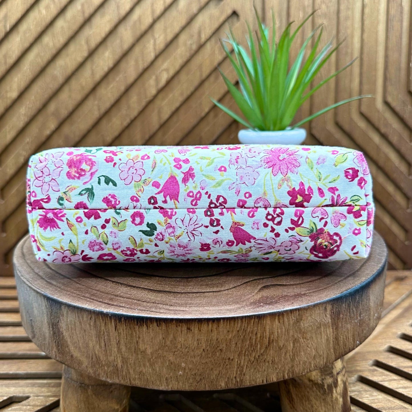 Vibrant Pink and Red Floral Makeup Bag Set: Versatile Organizers for All