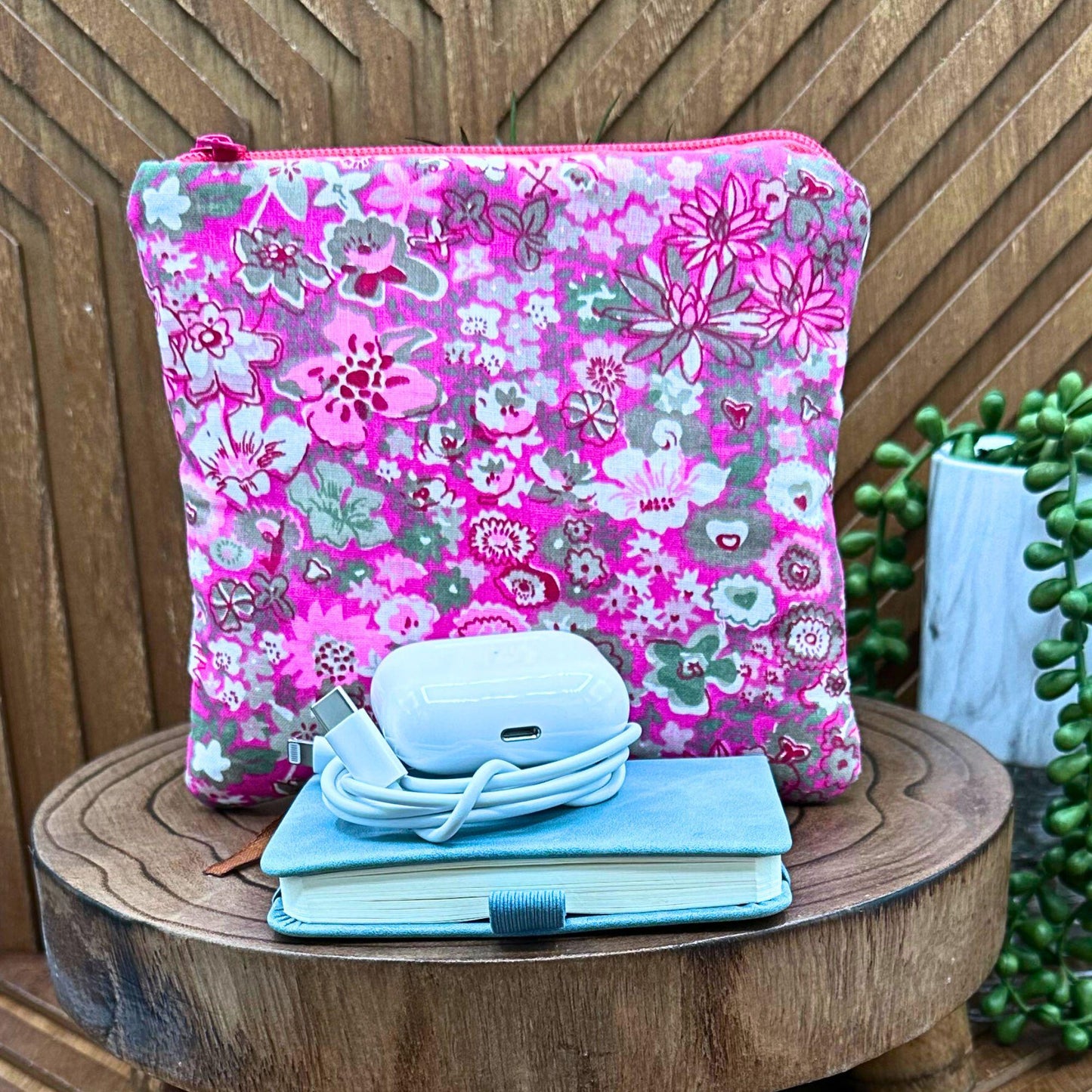 Bohemian Pink Floral Makeup Bag: Your Go-To Companion for Travel and Accessories