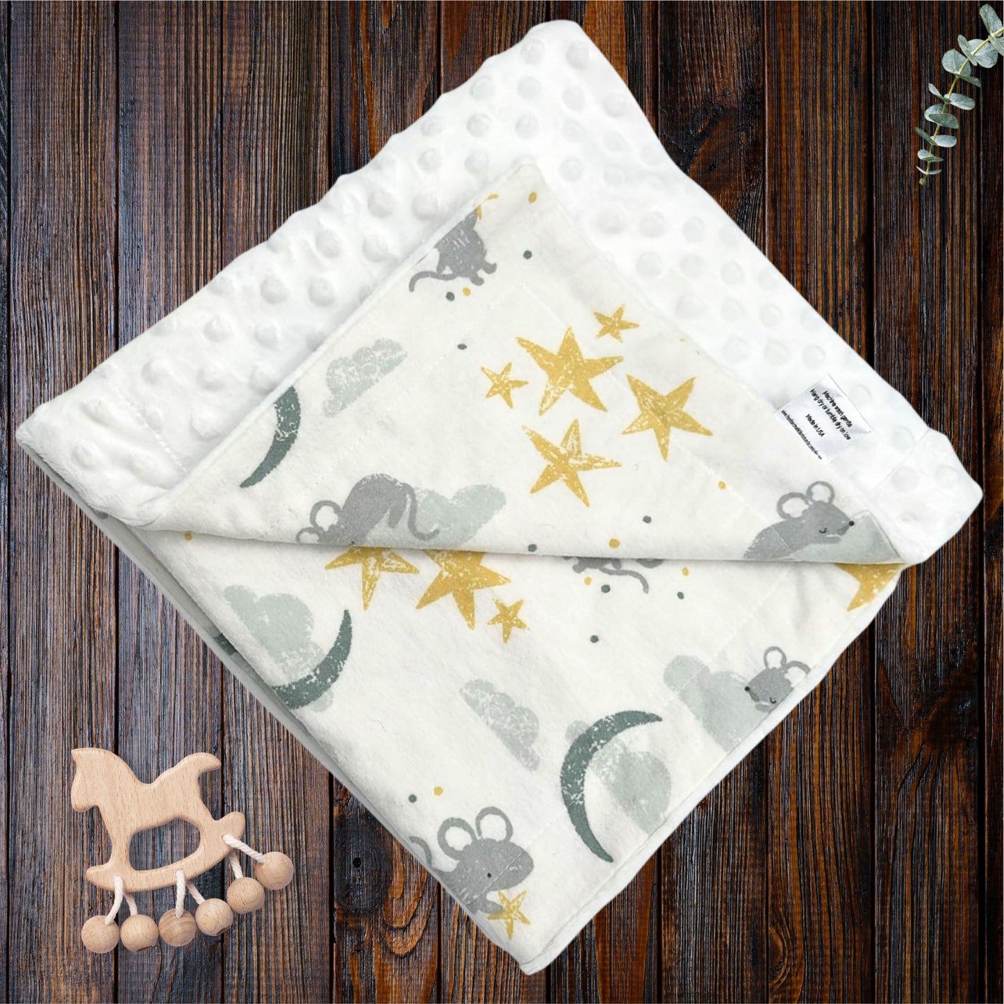 Whimsical Mice Dreams: Cozy Baby Blanket with Matching Bib & Burp Cloth