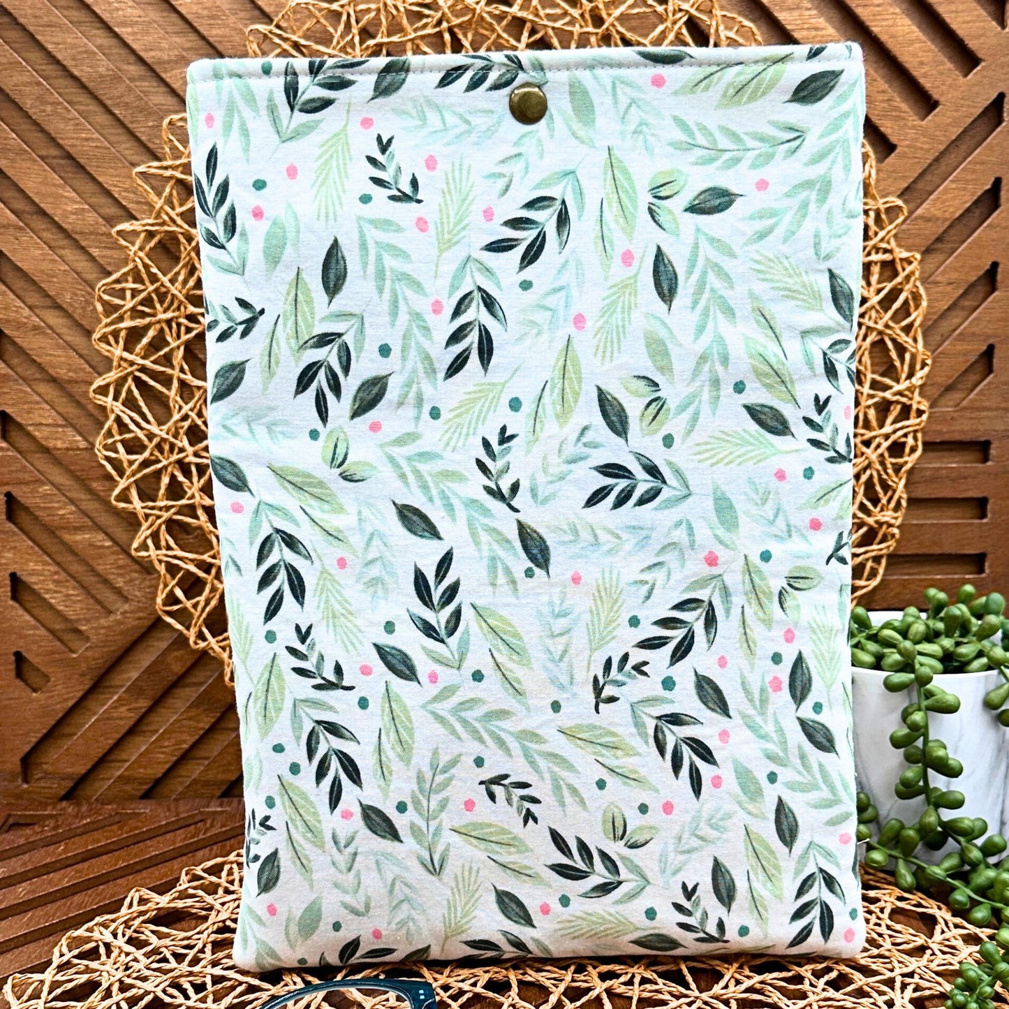 Green leaf botanical iPad sleeve