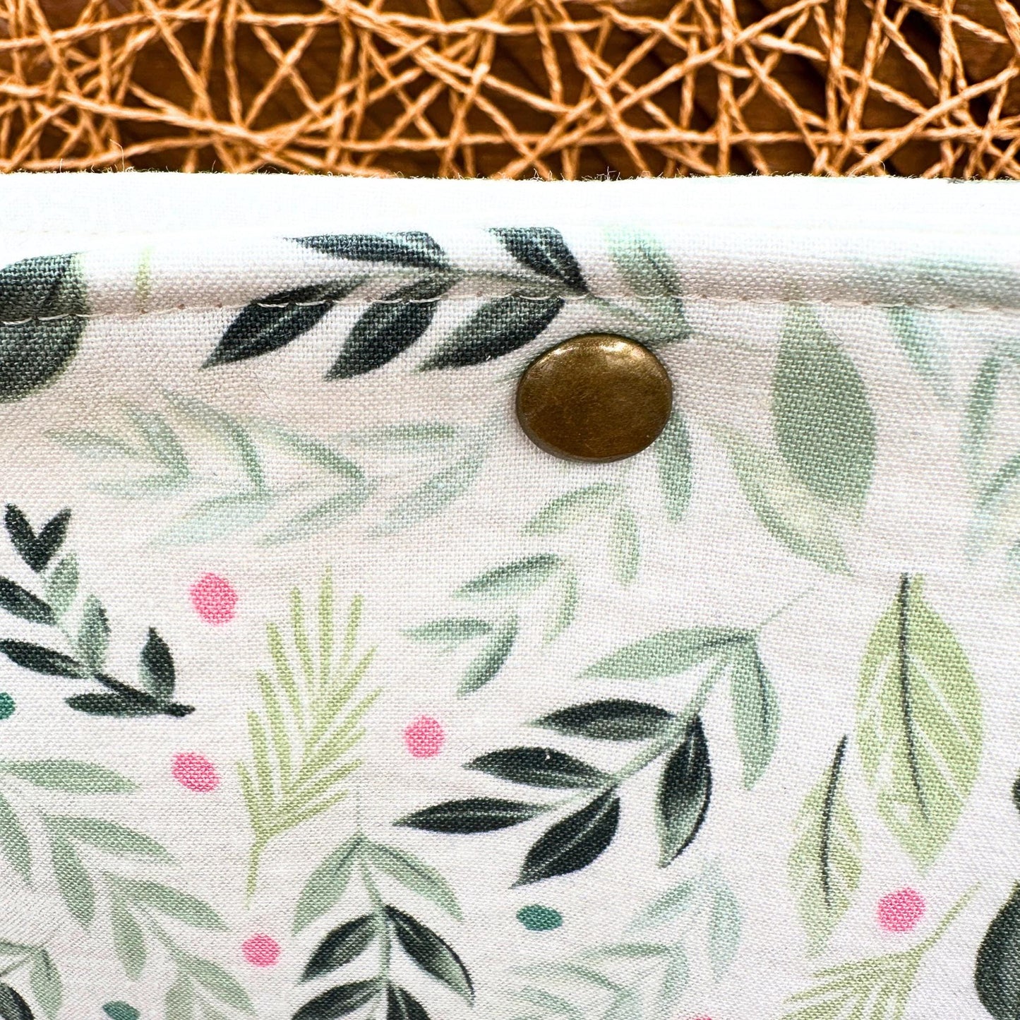 IPAD Sleeve - BOHO Green Leaves IPad Sleeve - Stylish Tablet Case and Gift Idea