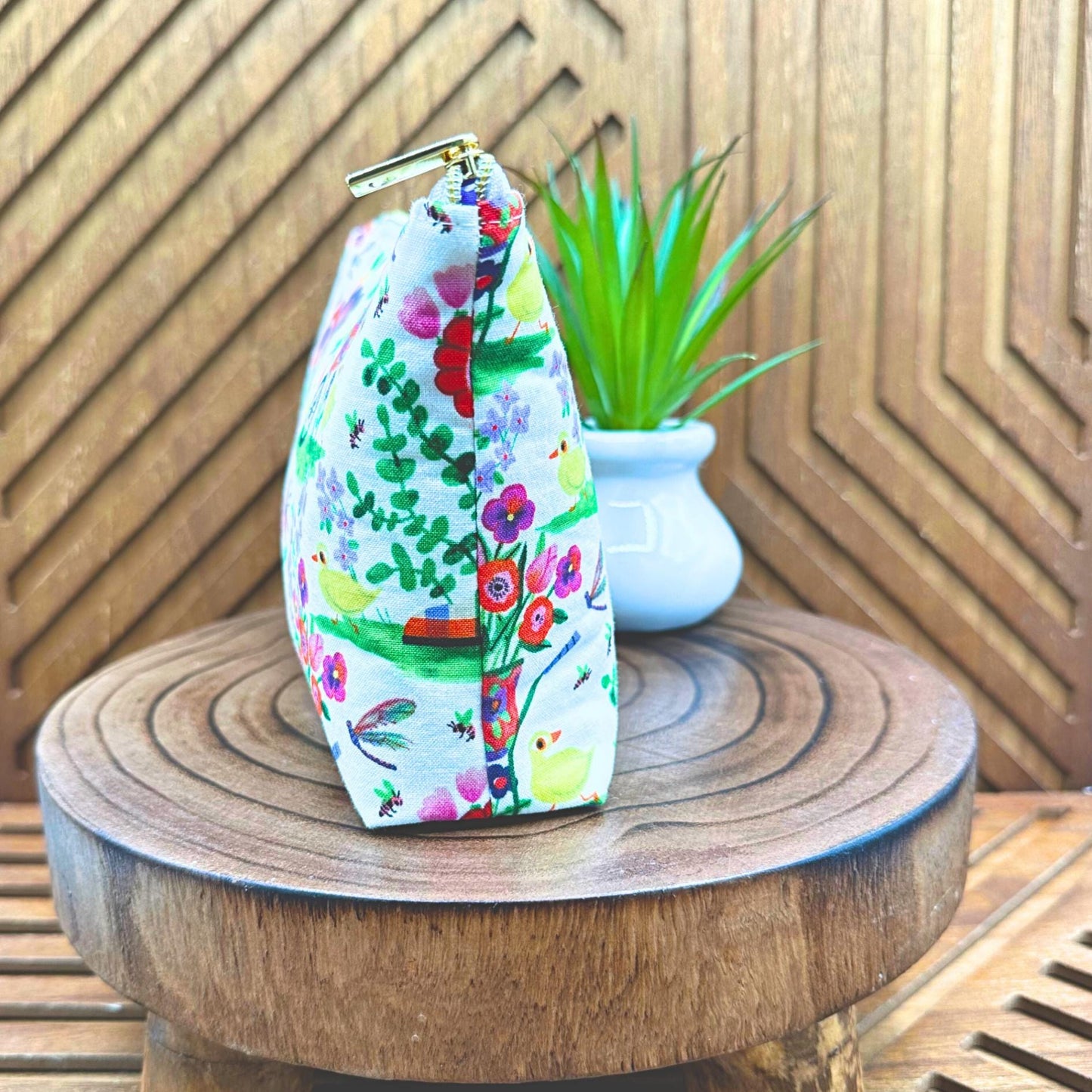 Adorable Farmyard Makeup Bag: Travel, Organize & Shine!