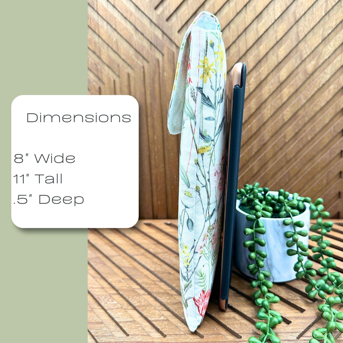 IPAD Sleeve - Floral Print iPad Pouch - Unique Gift Idea for Book Lovers & Tech Enthusiasts