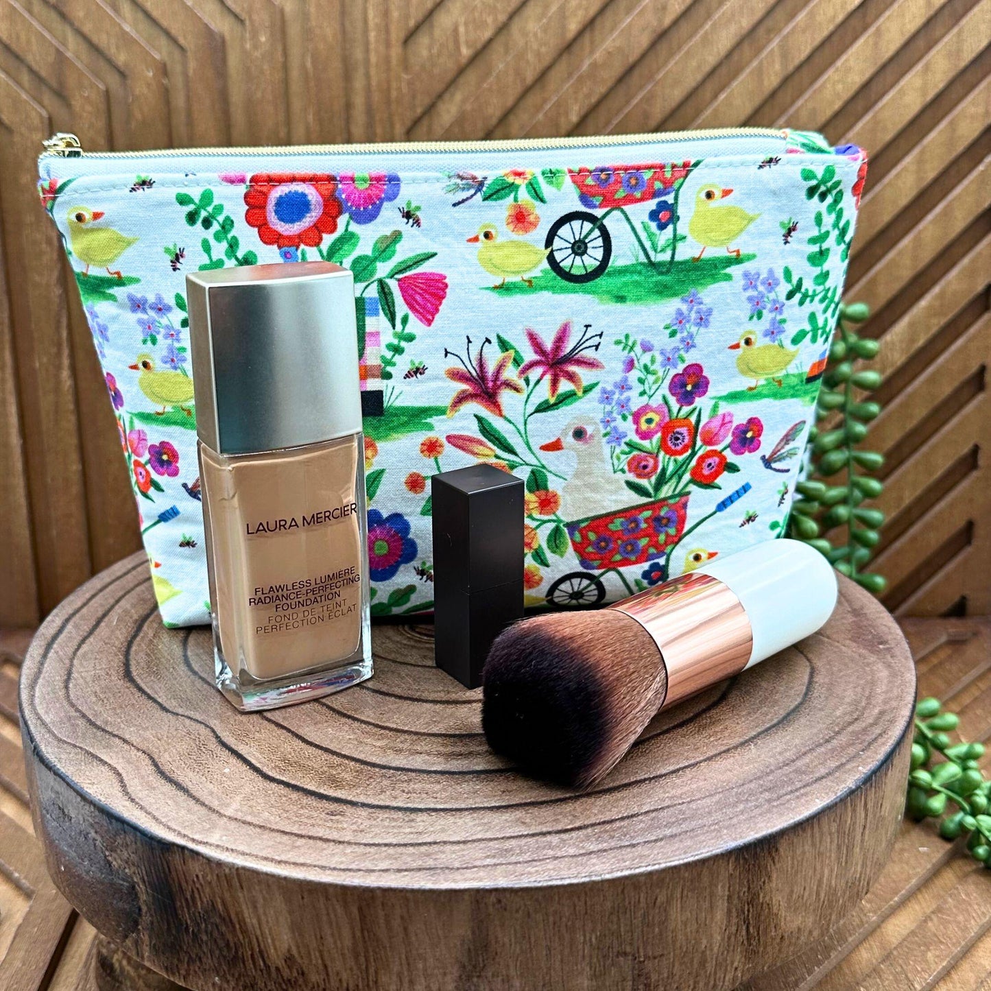 Charming Farmyard Travel Makeup Bag - Luxe Organizer and Cosmetics Pouch