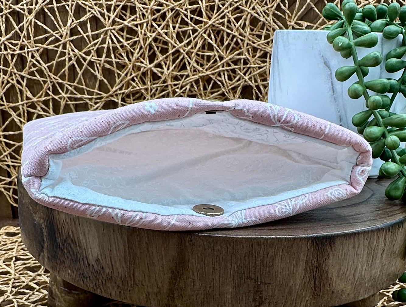 Kindle Basic 11th Generation Sleeve & Glasses Case β Romantic Pink Floral Design, Soft and Foam Padded Protection