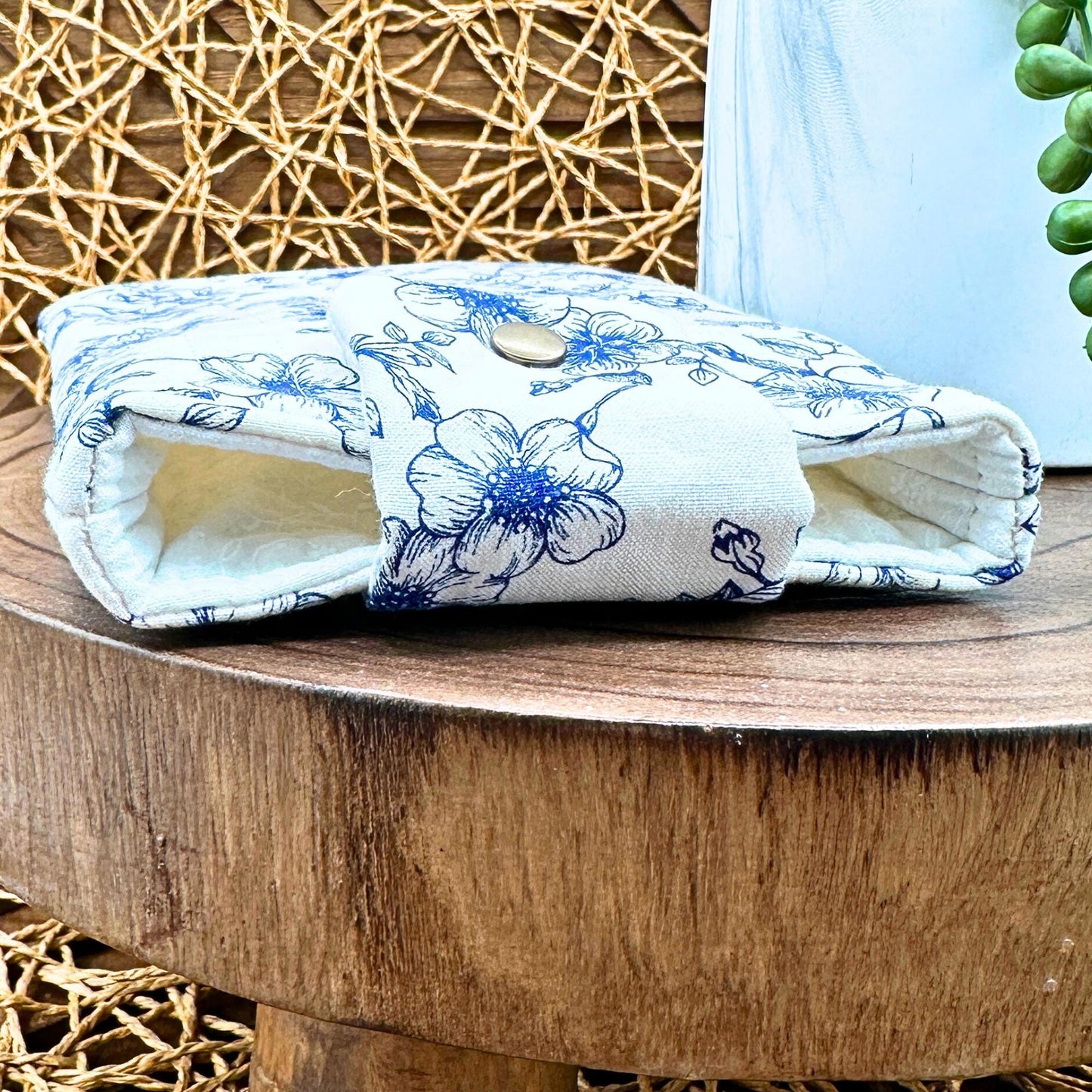 Kindle Basic 10th Generation Sleeve - Elegant Blue Floral Print Tablet Case - Multi-Functional Pouch for Kindle & More