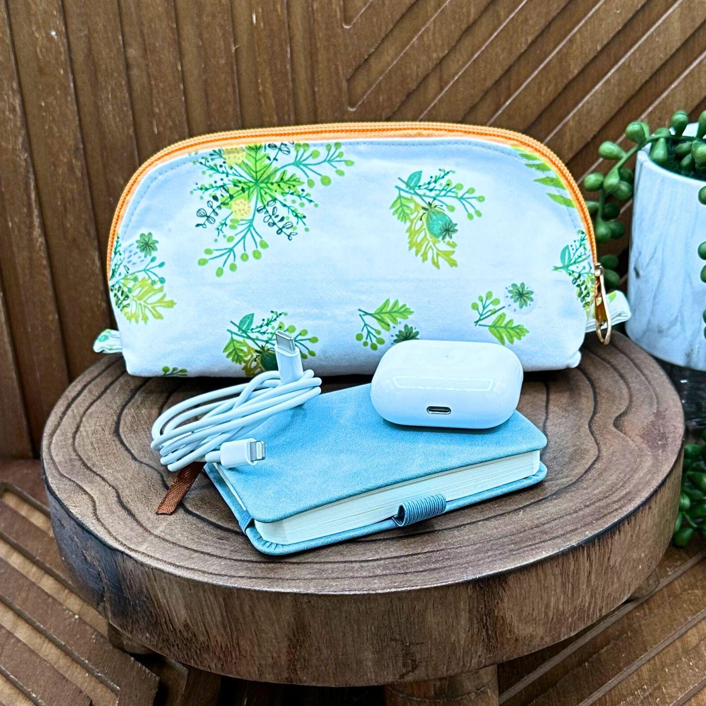 Stylish Boho Green Sprigs Makeup Bag Set – Perfect for Travel and Everyday Use