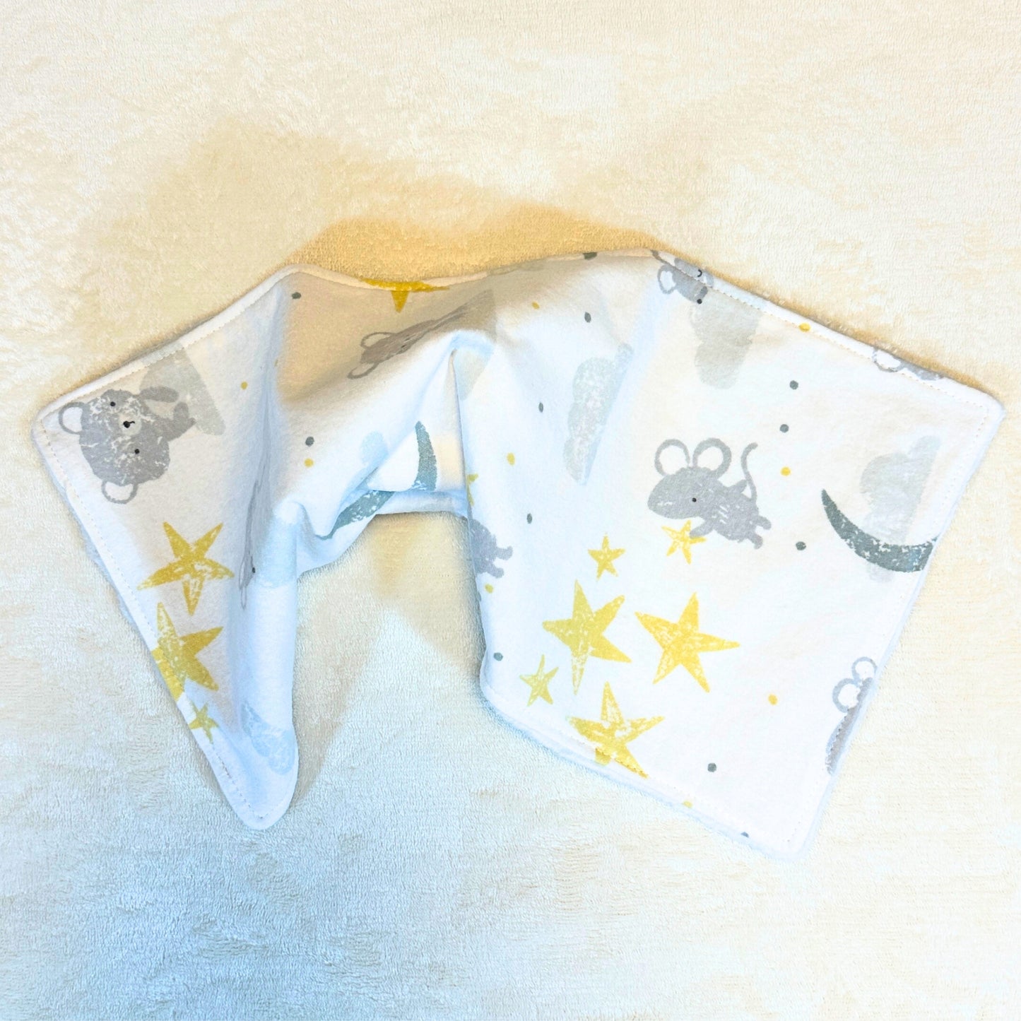 Playful Mice & Bears Bib and Burp Cloth Set – Handmade Cotton Flannel Baby Gift, Soft & Absorbent Feeding Essentials for Newborns