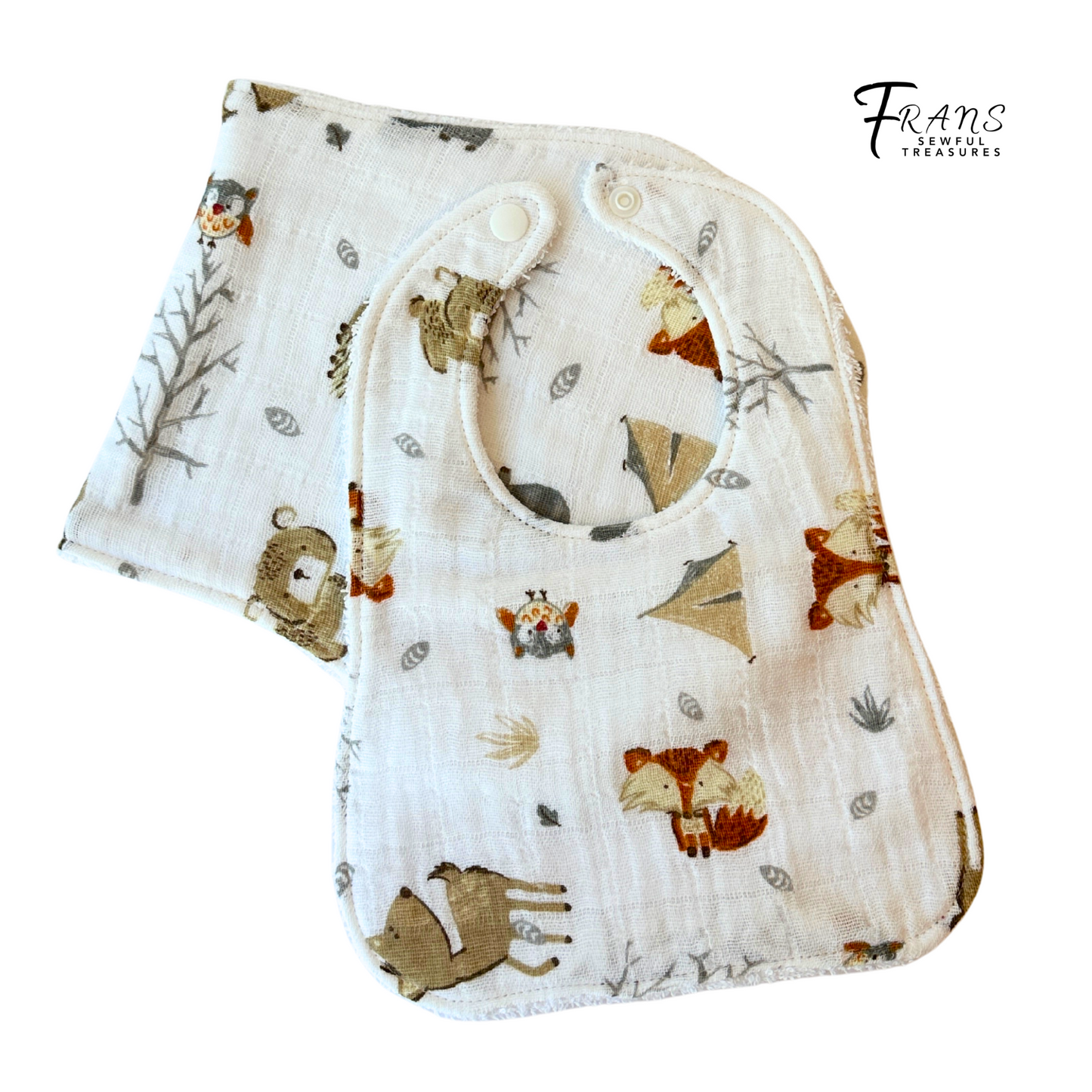 Muslin Forest Animal Bib & Burp Cloth Set – Handmade Baby Gift, Soft & Absorbent Woodland Print with White Terry Cloth Backing