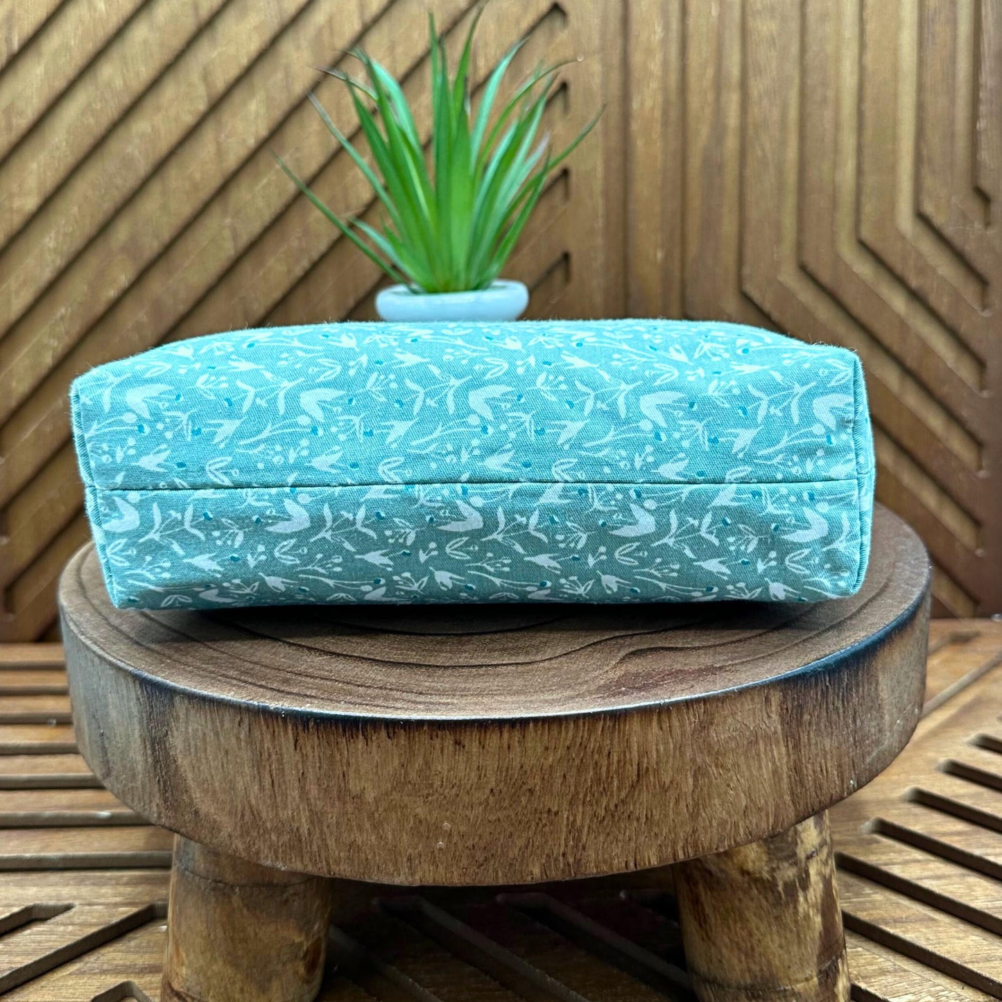 Chic Sage Blossom Makeup Bag - Travel Essential and Luxe Organizer