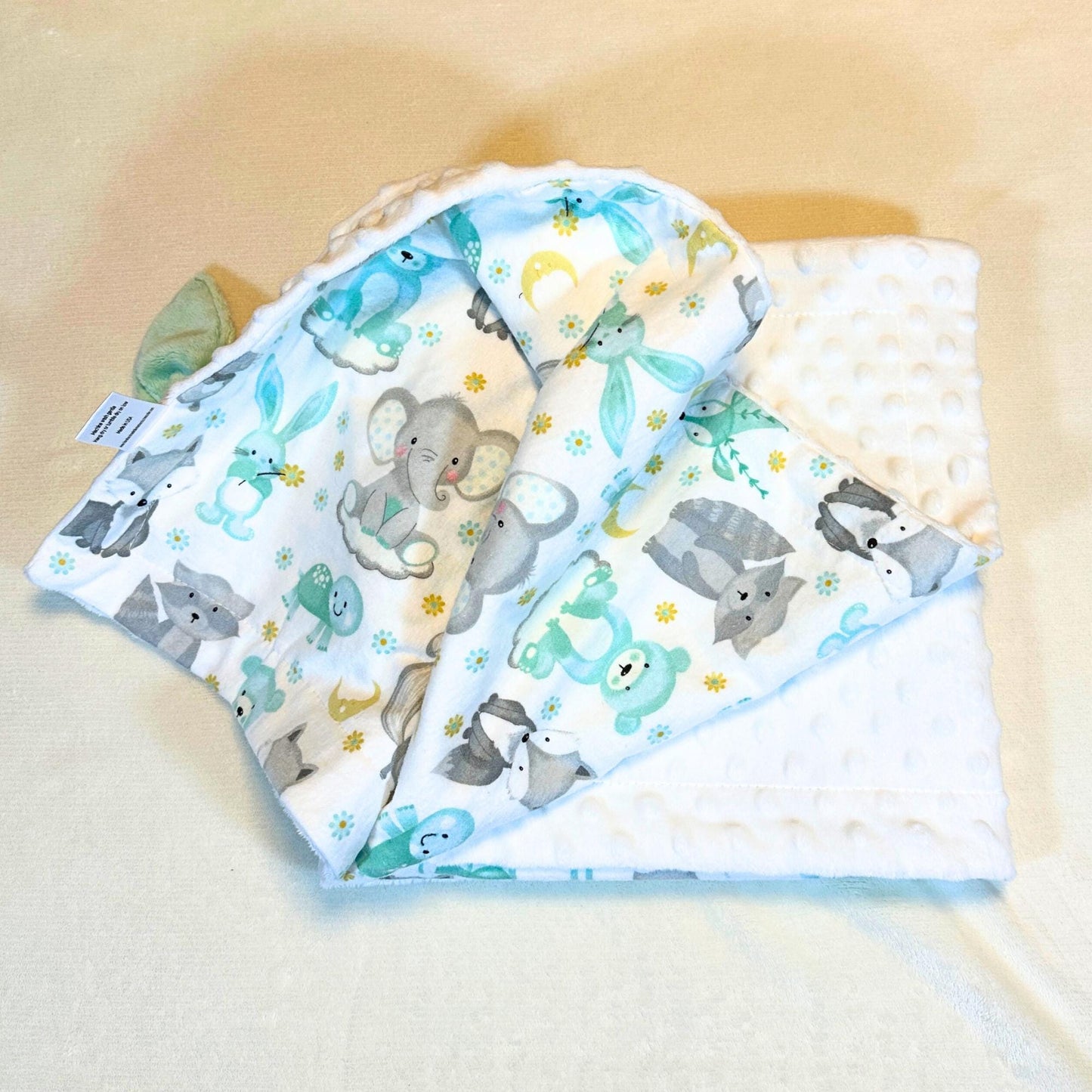 Charming Critters Flannel and Minky Baby Blanket - Ideal for Crib, Stroller, and Adventures