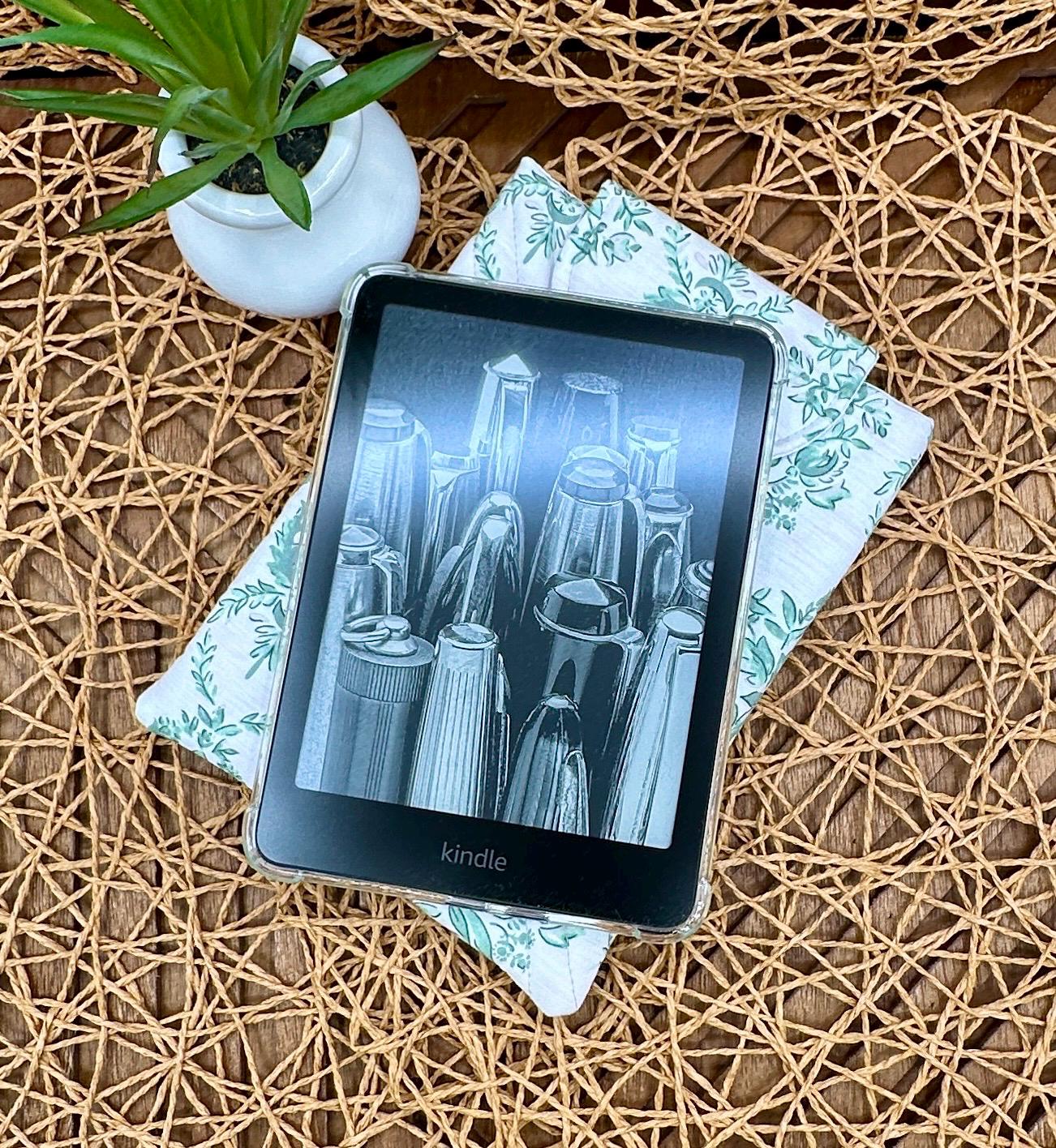 Kindle Paperwhite Sleeve - White with Vintage Green Floral Print, Feminine Foam Padded Device Cover, Add Snap and personalization!