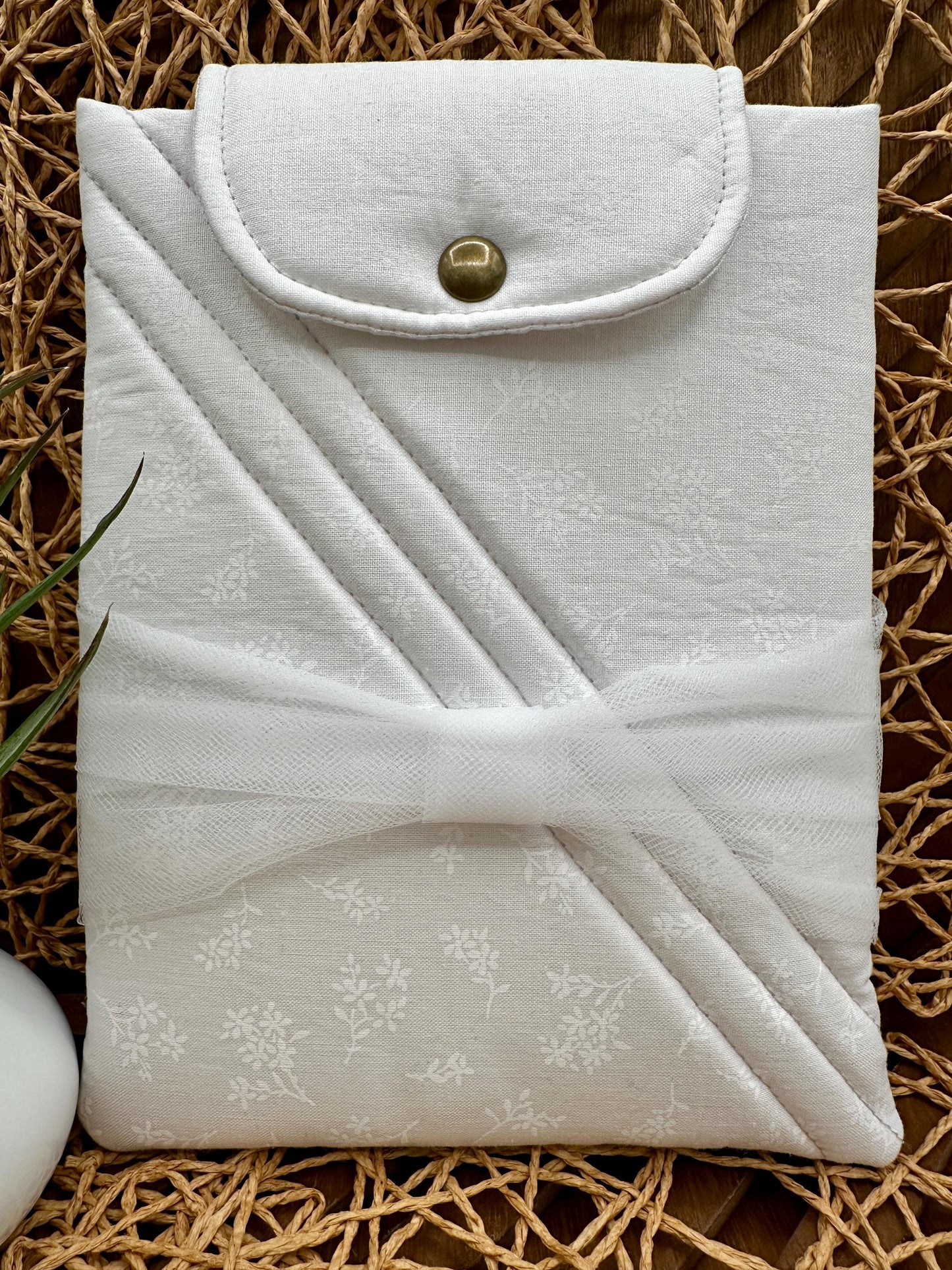 Kindle Paperwhite Sleeve - Soft White Dainty Floral Print with white Tulle Bow, Feminine Foam Padded Device Cover with Magnetic Snap Closure