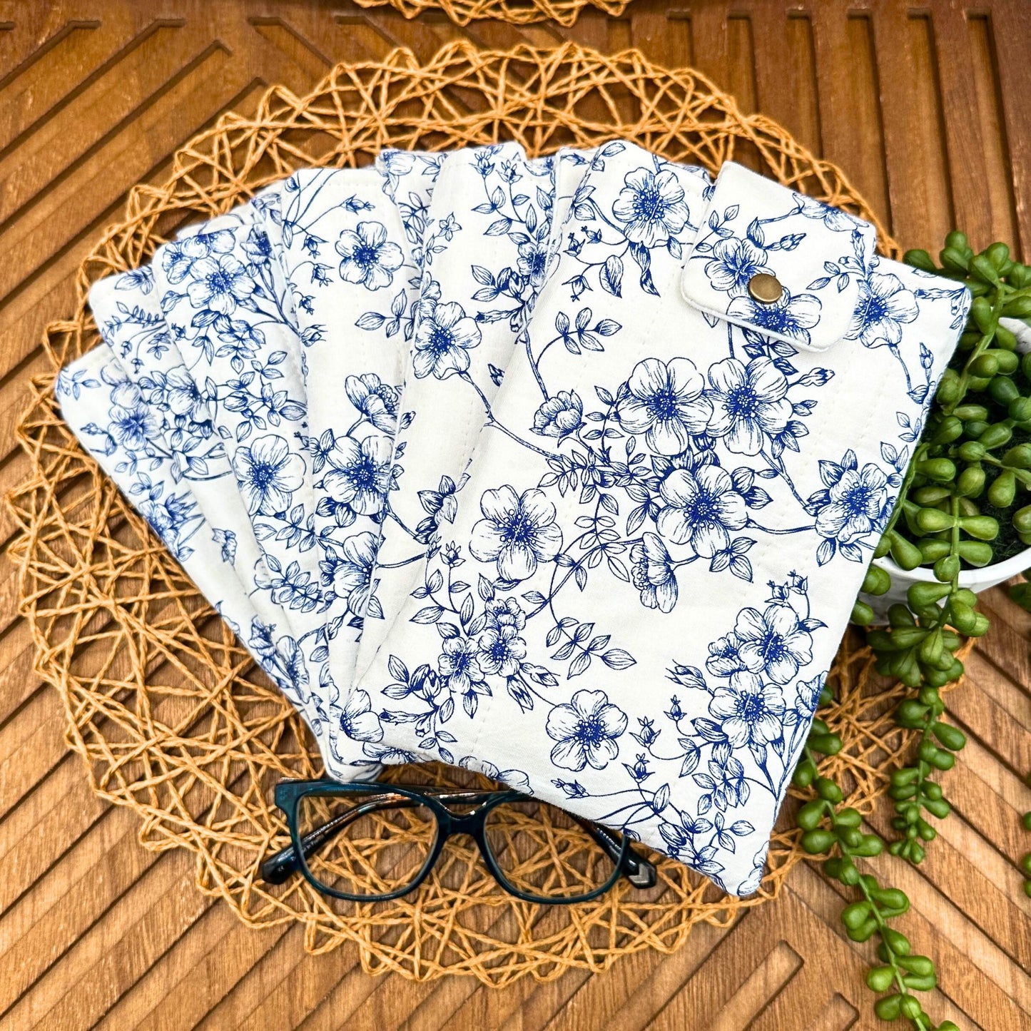 Kindle Basic 10th Generation Sleeve - Elegant Blue Floral Print Tablet Case - Multi-Functional Pouch for Kindle & More