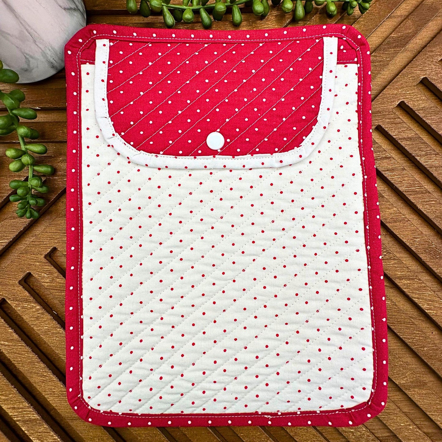 red and white polka dot quilted iPad sleeve