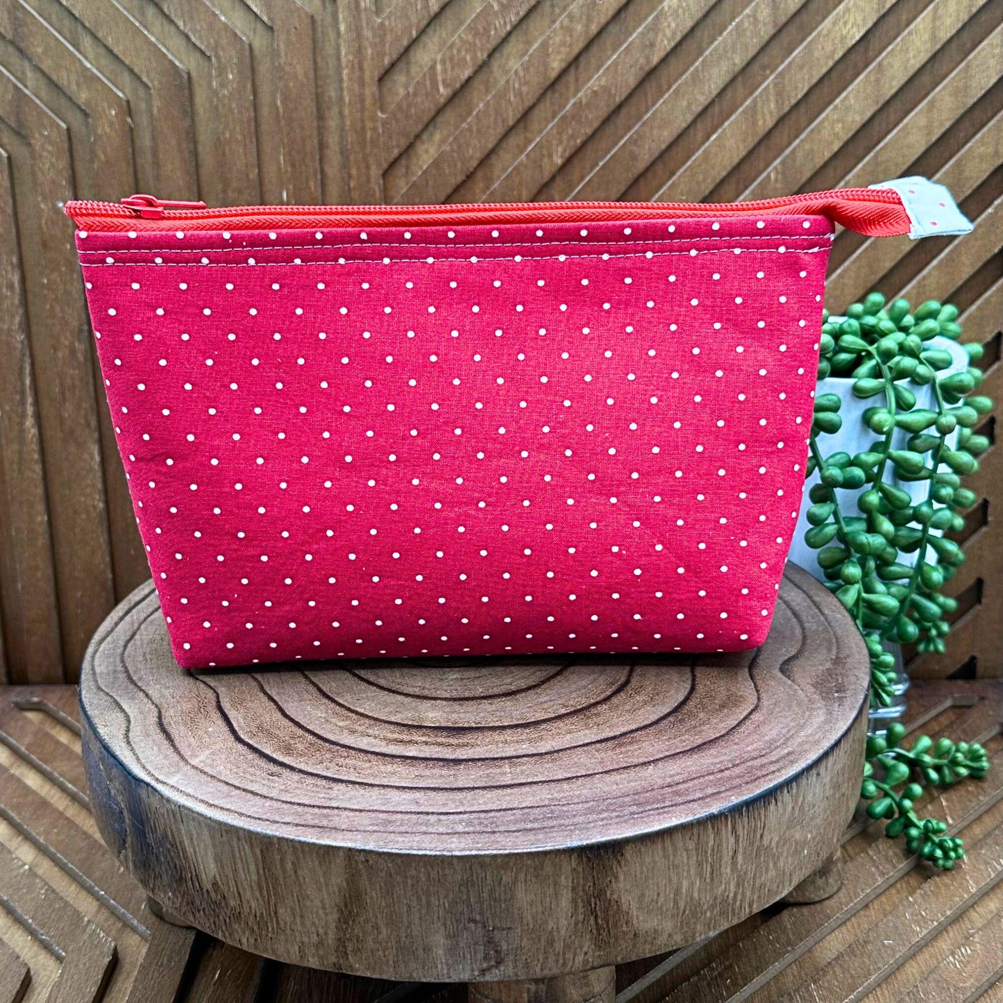 Stylish Red Polka Dot Travel Makeup Bag: Ideal for Cosmetics, Gadgets, and Essentials"