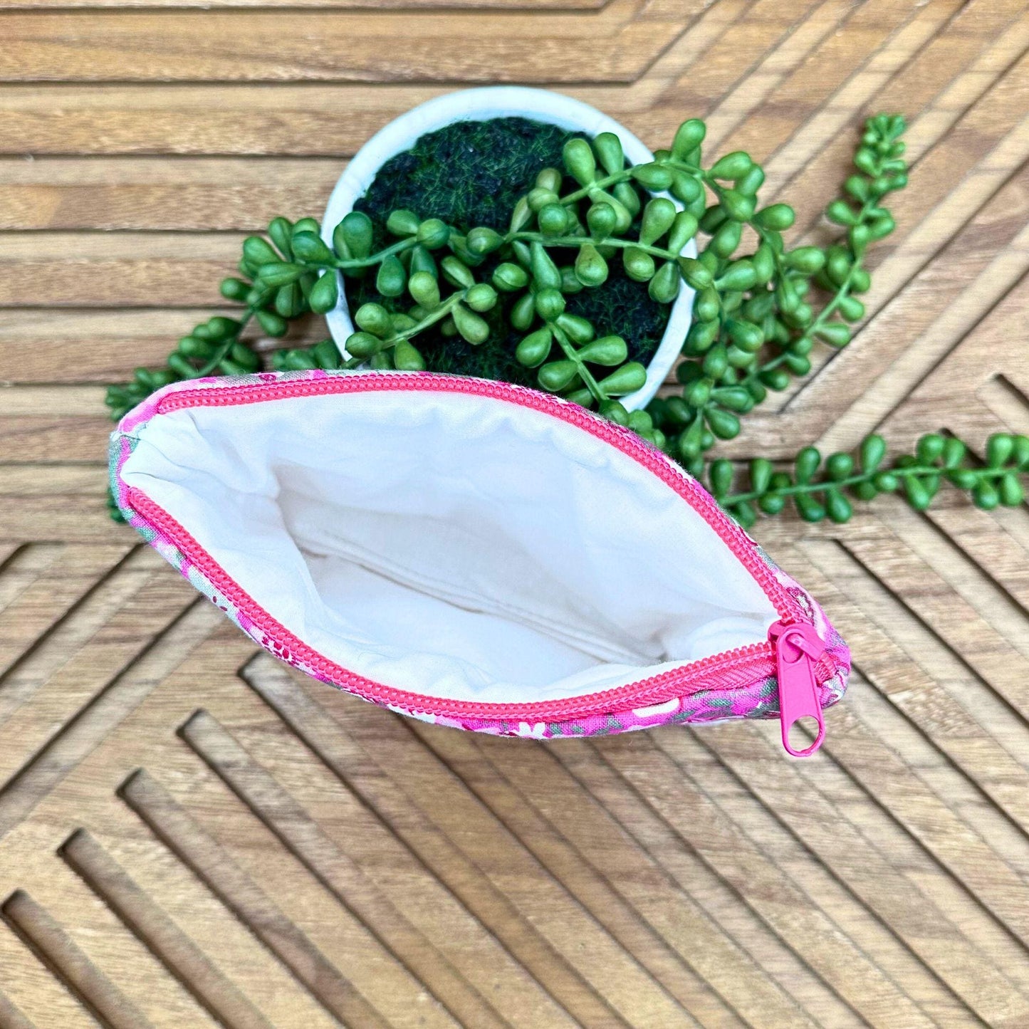 Bohemian Pink Floral Makeup Bag: Your Go-To Companion for Travel and Accessories