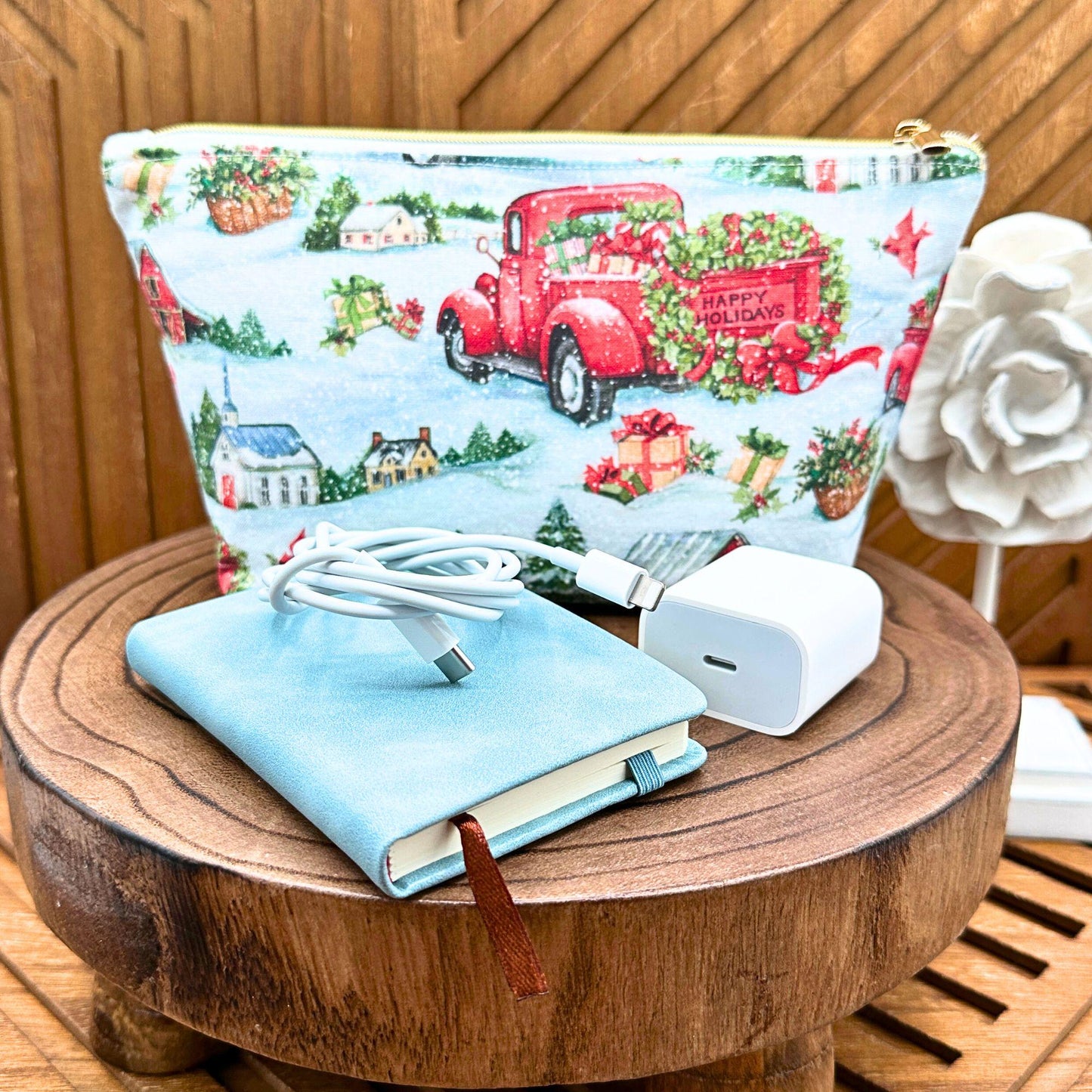 Vintage Farm Truck Holiday Makeup Bag - Chic Red Storage Bag for Travel and Everyday Use