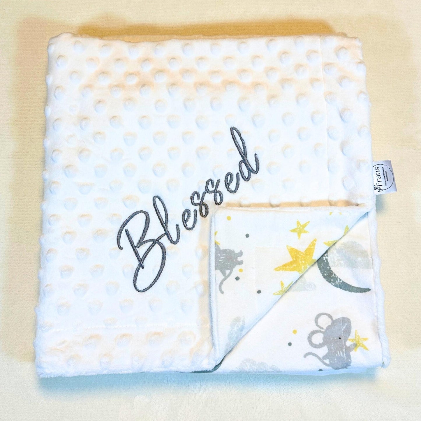 Whimsical Mice Dreams: Cozy Baby Blanket with Matching Bib & Burp Cloth