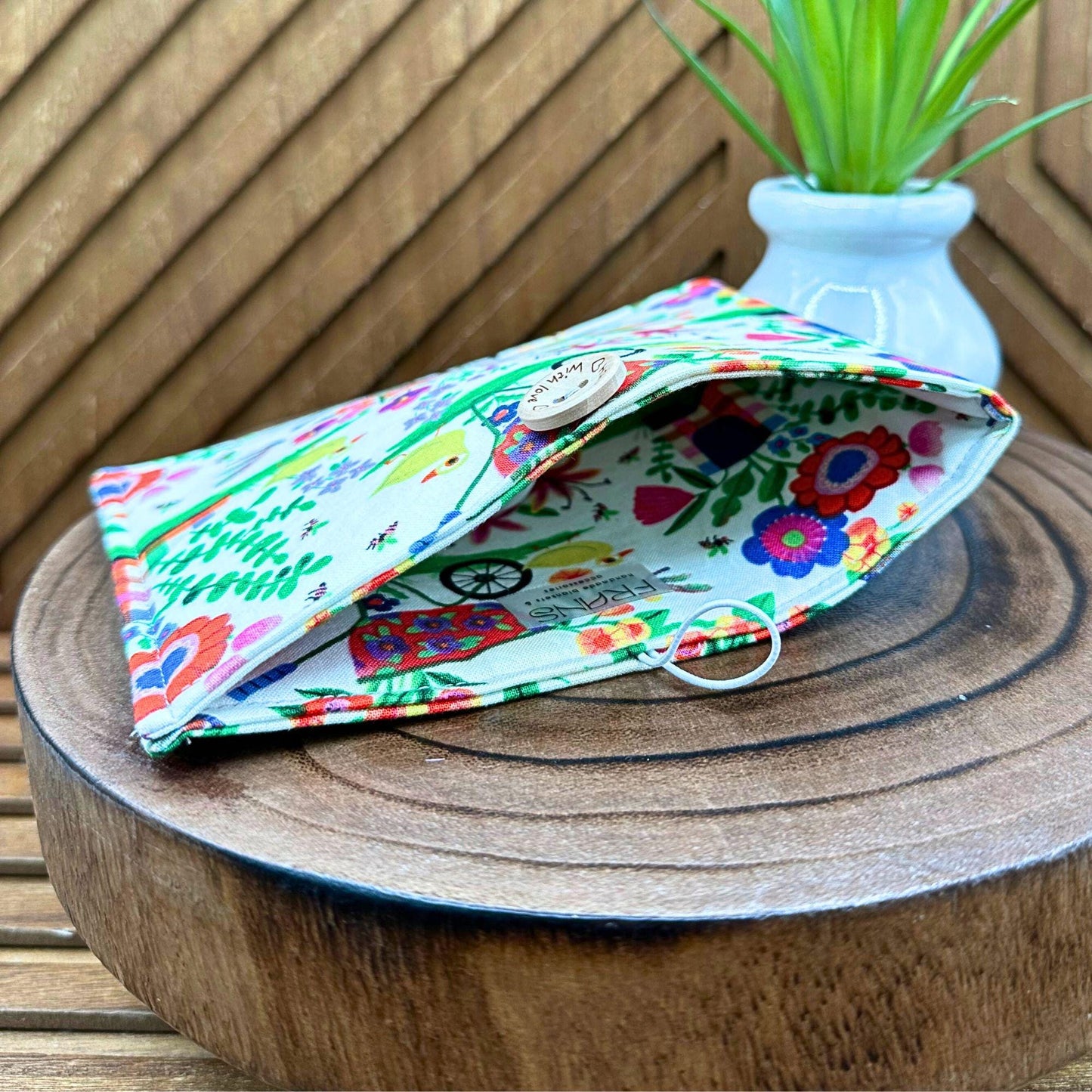 Kindle Sleeve - Cozy Farmhouse Kindle Case: Ideal Gift for Book Lovers & E-Reader Enthusiasts