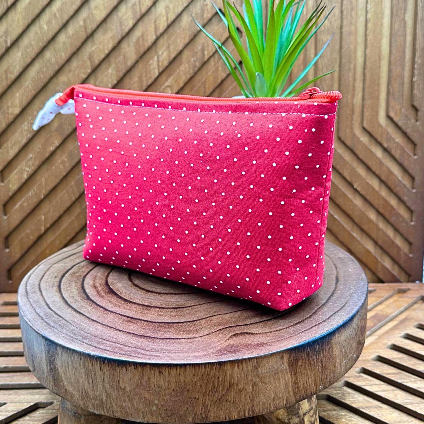 Stylish Red Polka Dot Makeup Bag: Ideal for Cosmetics, Gadgets & Daily Use!