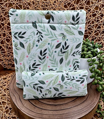 Green leaf kindle paperwhite sleeve and eyeglass case set