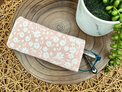 Kindle Basic 11th Generation Sleeve & Eyeglass Case Set – Elegant Soft Coral and Cream Flower Fabric, padded foam protection