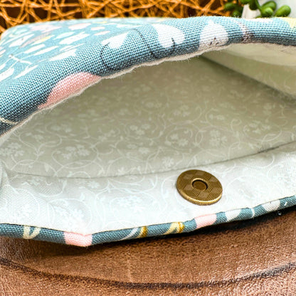 Personalized Kindle Paperwhite Sleeve –Soft Sage Floral Foam Padded  kindle case, Feminine E-Reader Pouch, Style & Safety