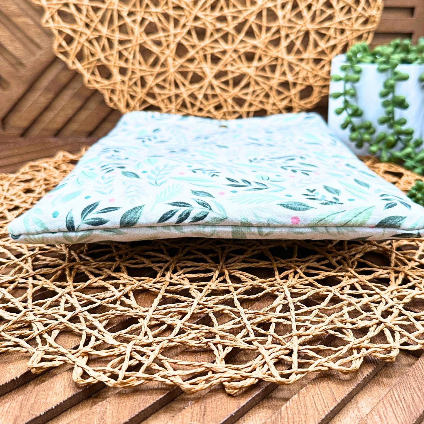 IPAD Sleeve - BOHO Green Leaves IPad Sleeve - Stylish Tablet Case and Gift Idea