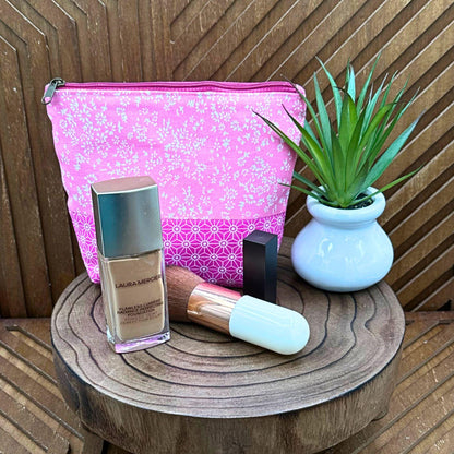 Chic Boho Pink Scrappy Makeup Bag - Perfect for Accessories and Cosmetics