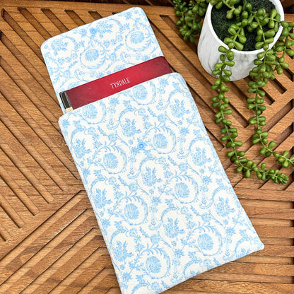 IPAD Sleeve - Vintage Blue Print IPad Sleeve - Stylish Tablet Case & Gift Idea