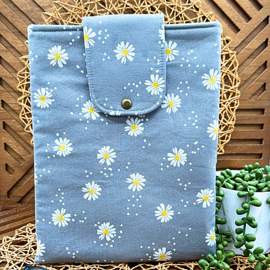 gray with white daisies iPad sleeve