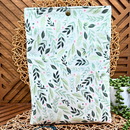 Green leaf botanical iPad sleeve 