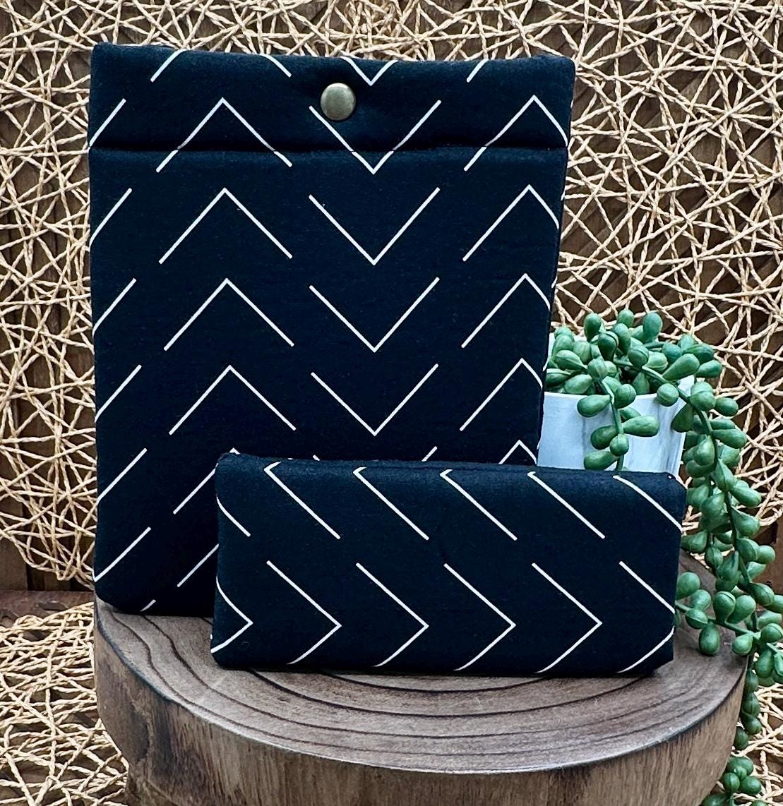 Black chevron kindle paperwhite sleeve and eyeglass case set