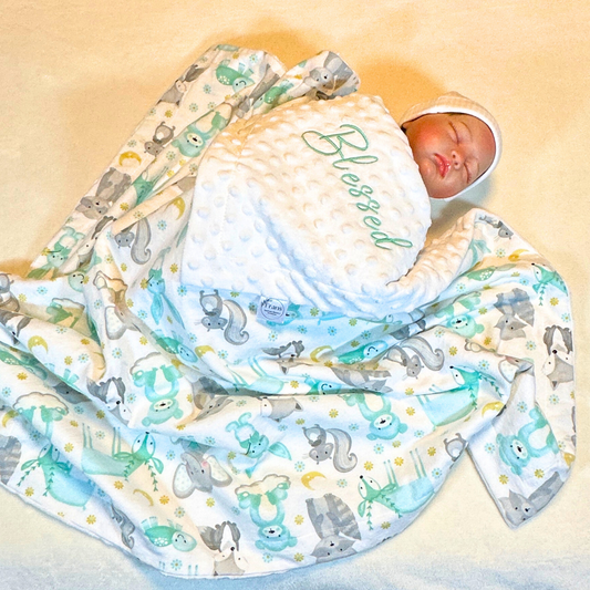 Charming Critters Flannel and Minky Baby Blanket - Ideal for Crib, Stroller, and Adventures