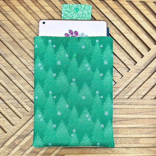 Green christmas trees iPad sleeve